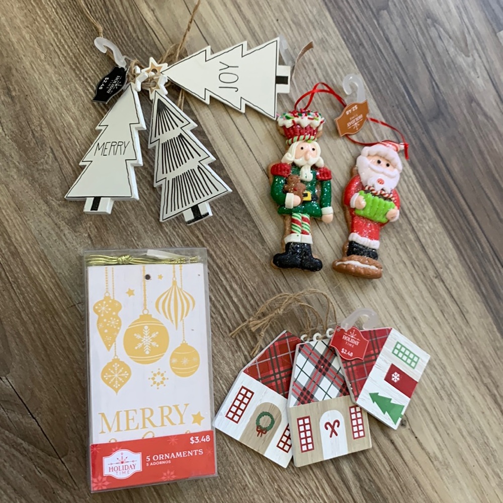 🆕 Holiday Time Decoration Assorted Christmas Tree Ornaments Decorations Bundle